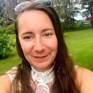 Meet your Posher, Teri-ann